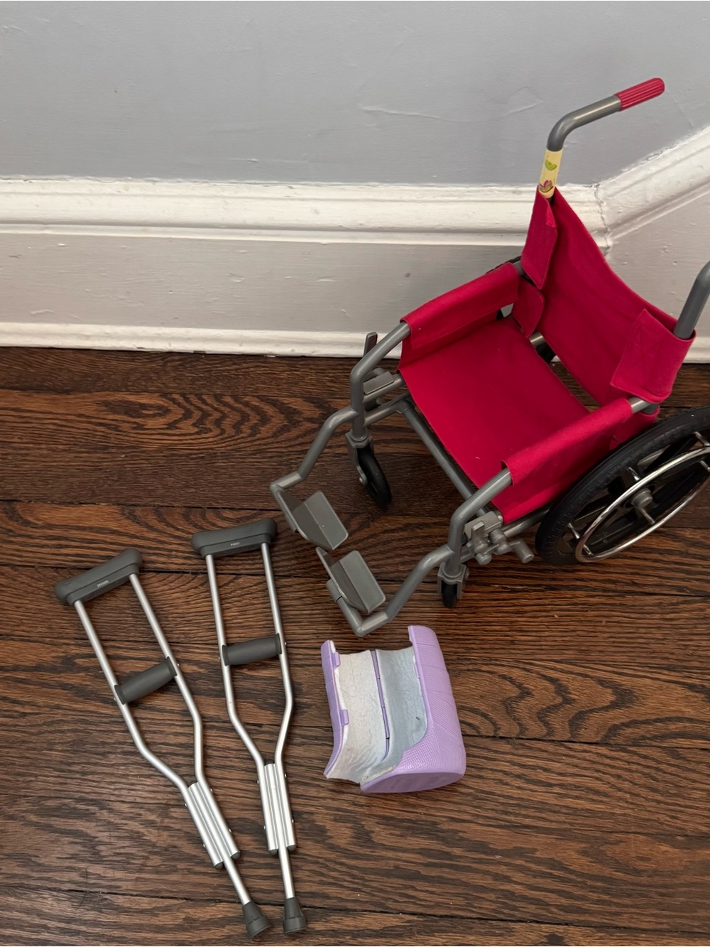 American Girl Doll Berry Wheelchair Medical Set with Crutches and Cast